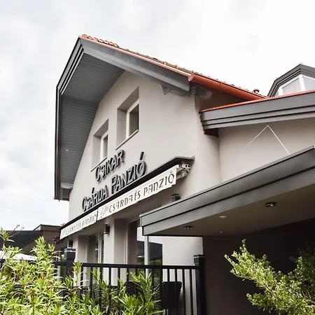 Csikar Csarda Es Panzio 3*